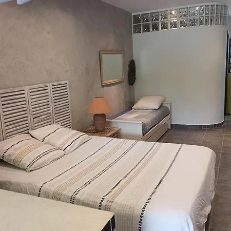 Acces Direct A La Apartament